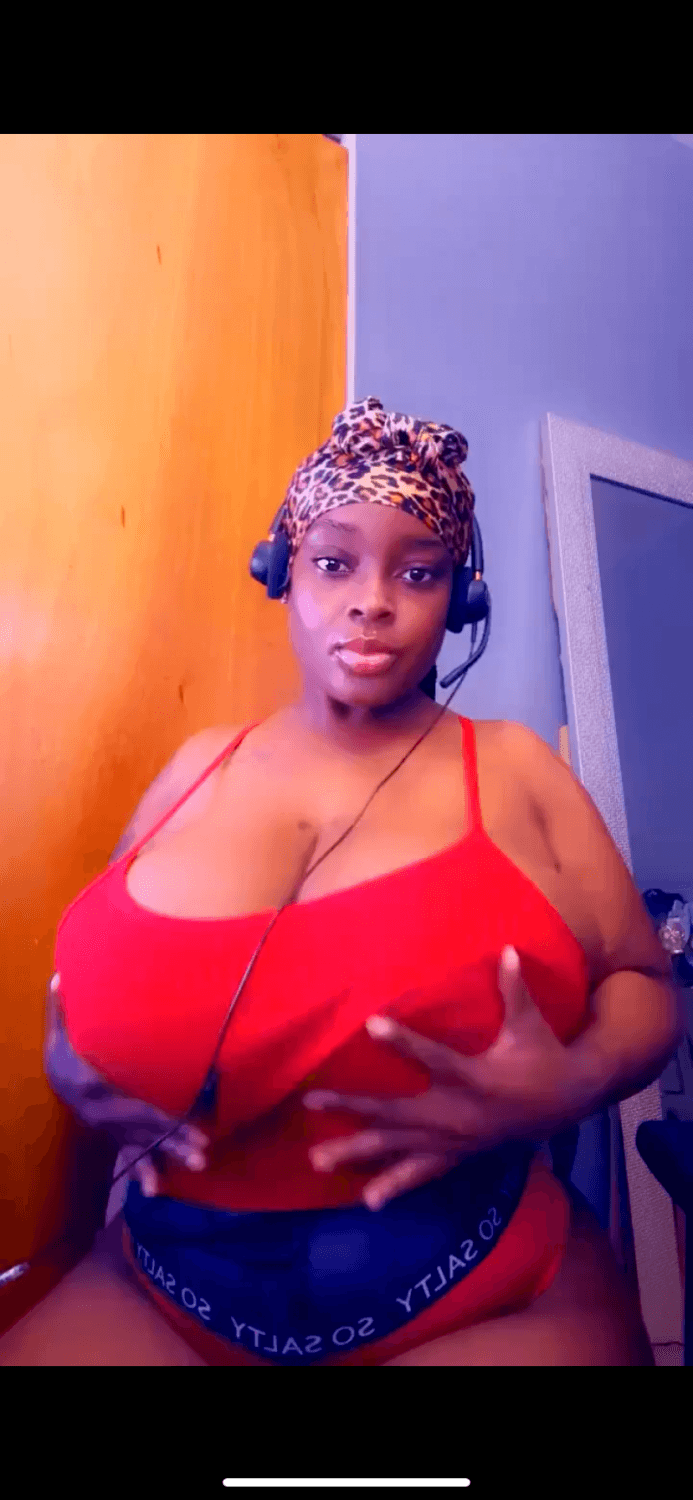 BIG OLE MILKY MOMMY TITTES?♥️?
