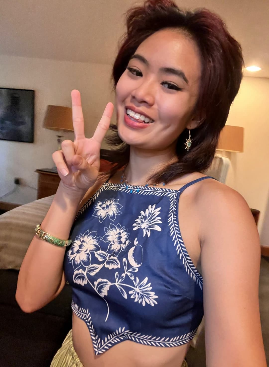 My face says cute… my pussy says cum here