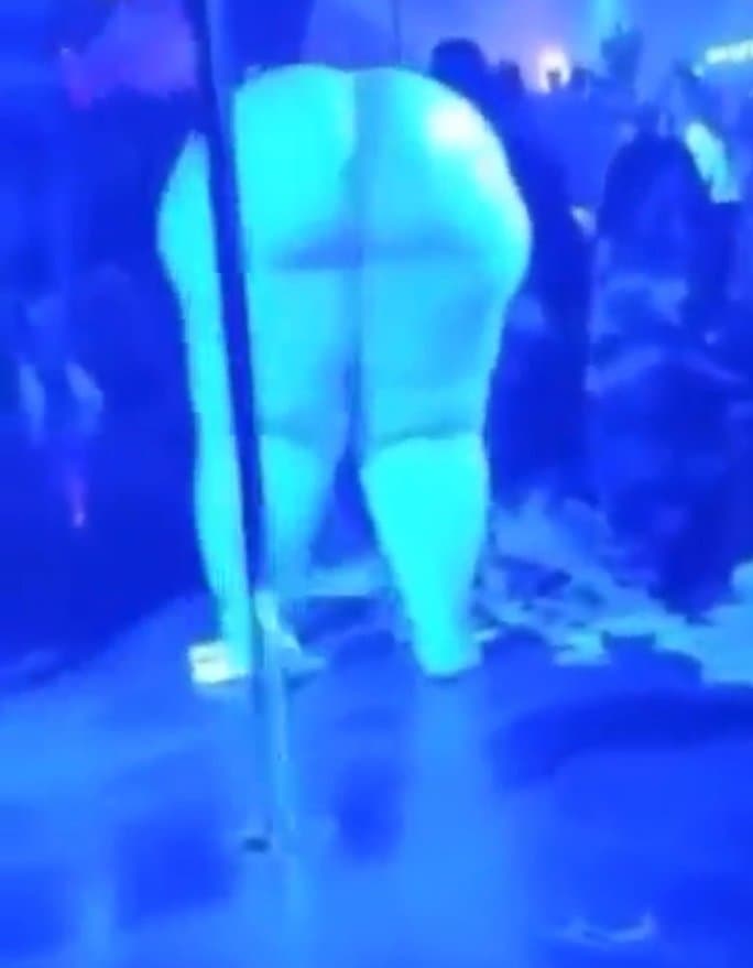 baby key big phat white ass at strip club!
