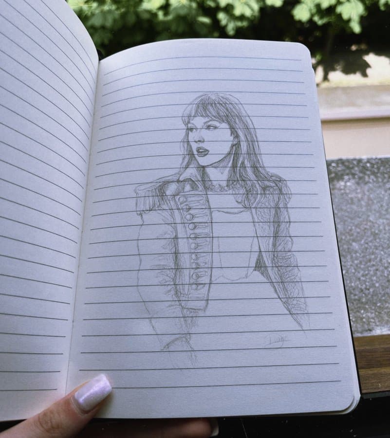 Taylor Swift drawing nude like for more!