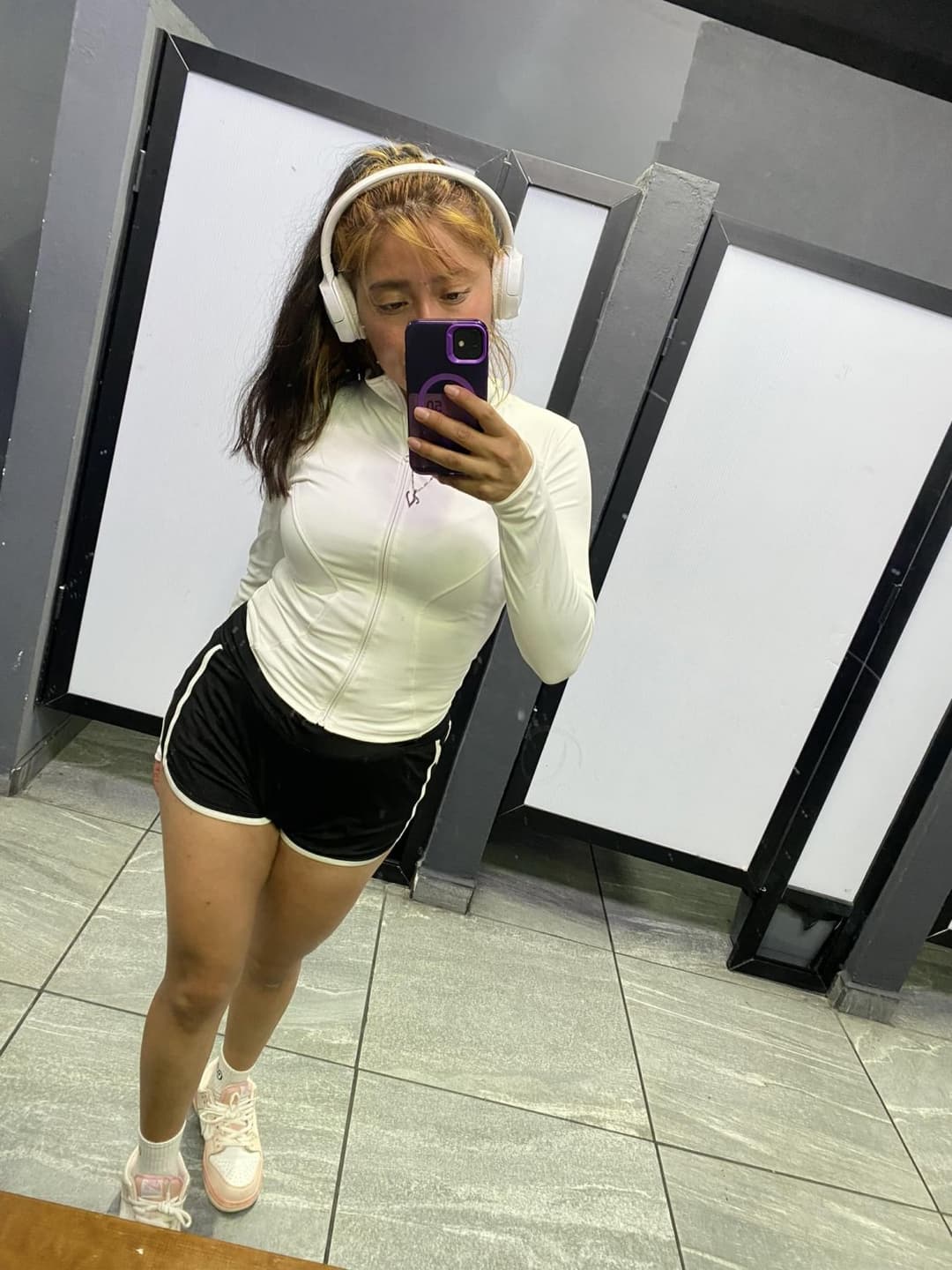 Vane colegiala mexicana le gusta coger por placer