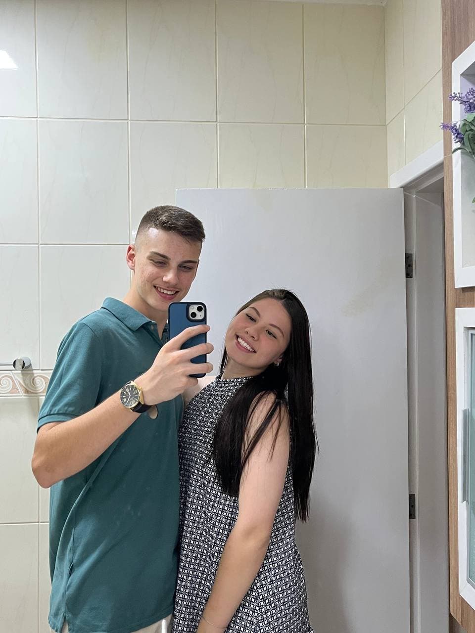 Click to view full size viajou pro sul so pra comer o cuzinho rosa da namorada virtual