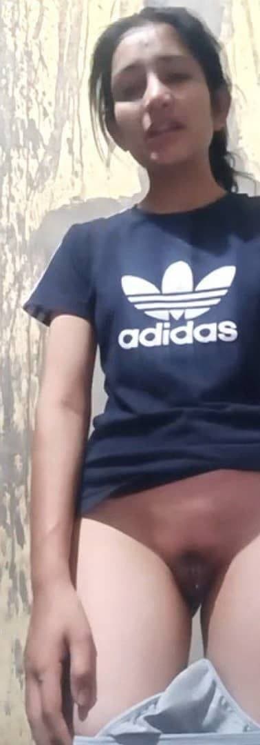 Beautiful Punjabi Girl Showing Her Sexy Figure And Nude Bathing, Pussy Fingering For Lover