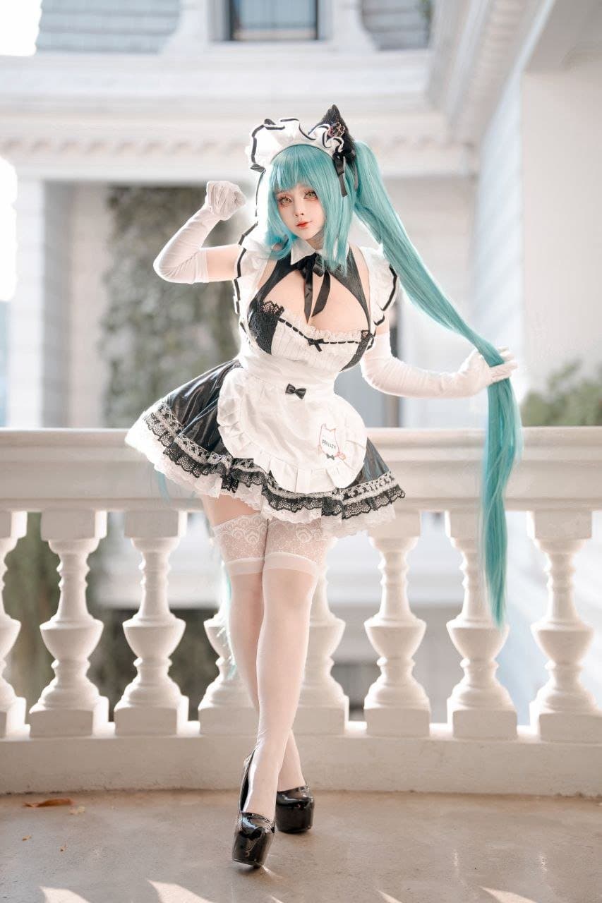 Sayo Momo Nikke Cosplay