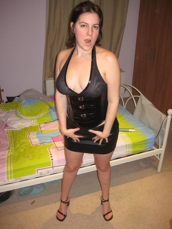 Who is this gorgeous UK lass?