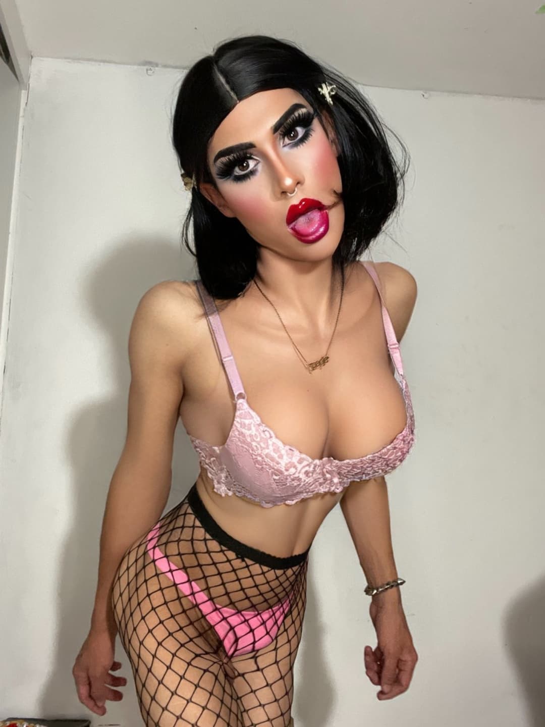 Latina ts quiere sexting por telegram ❤️