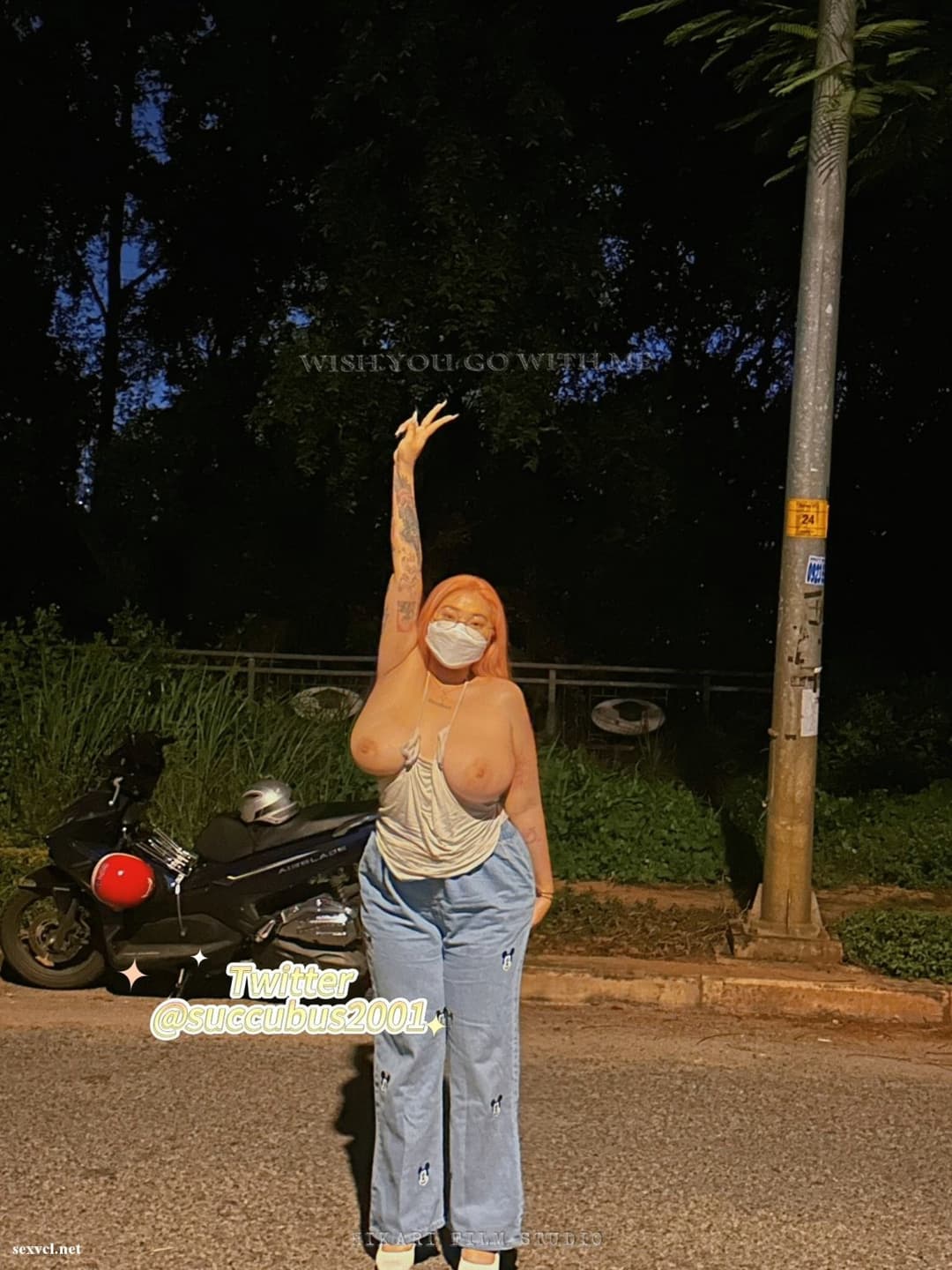 Click to view full size Vietnamese Twitter succubus2001 nude leaked 039