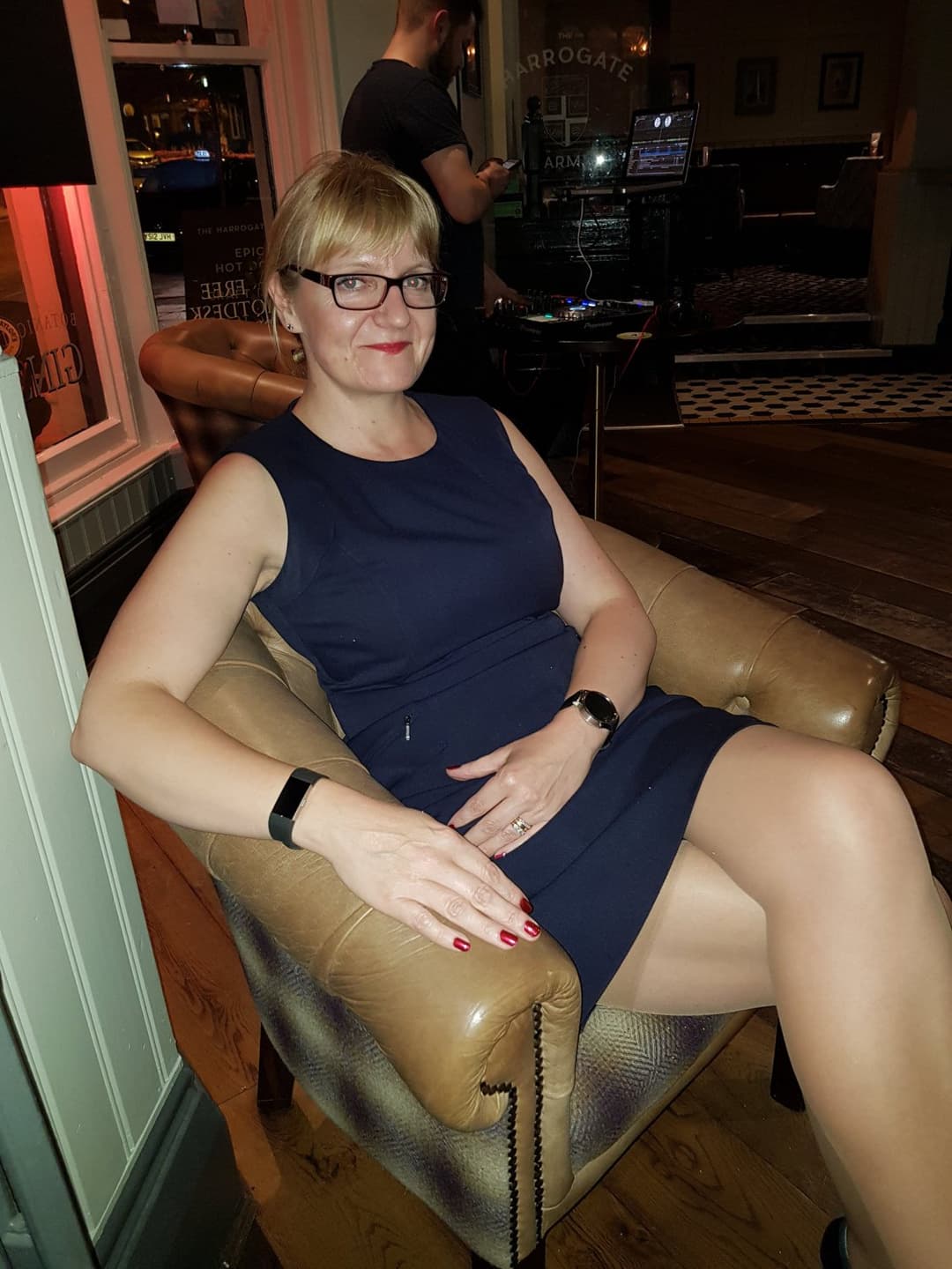 Click to view full size Blonde, Short hair