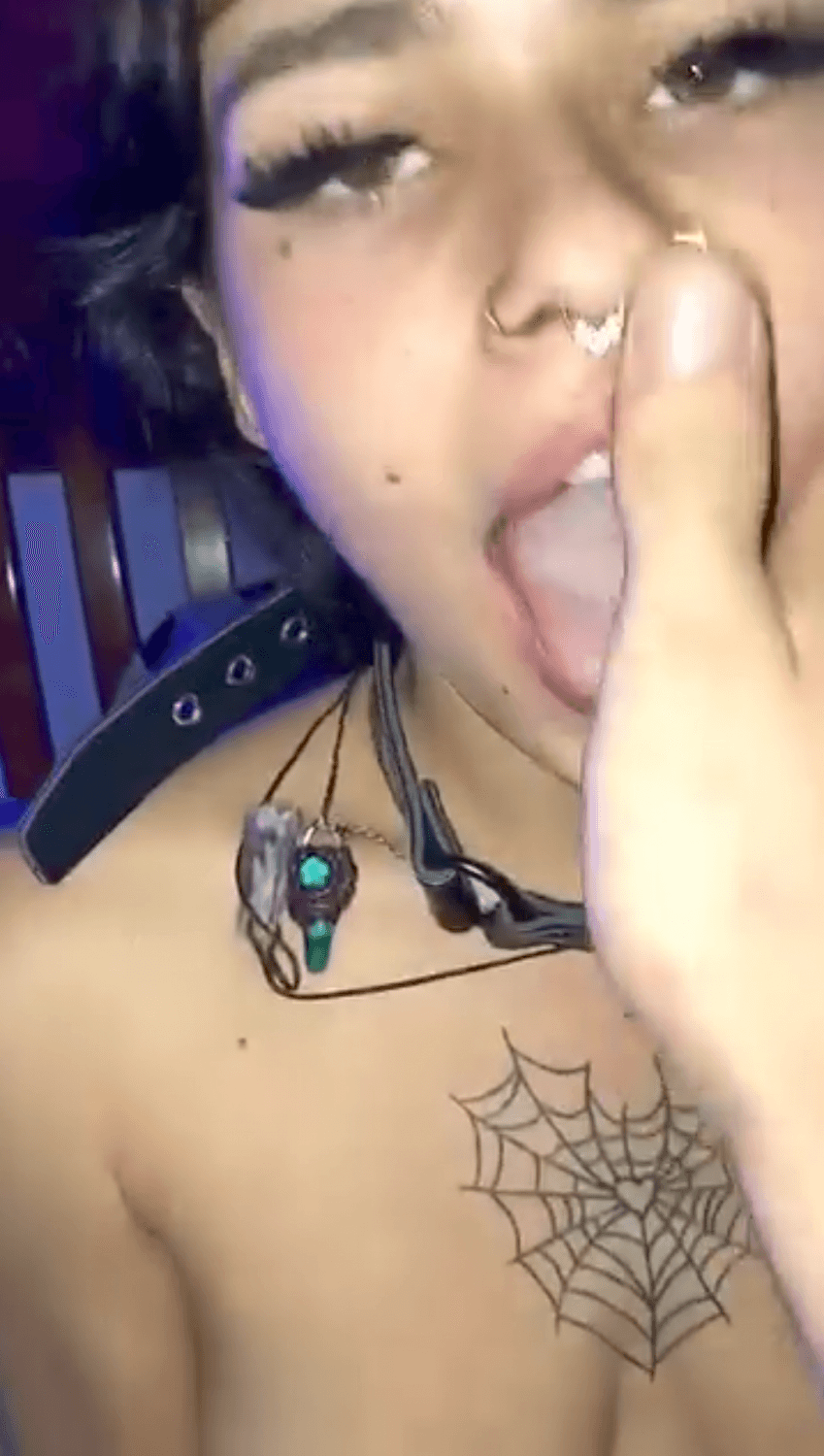 Hot Bondage Slut Amy Is forced to Squirt