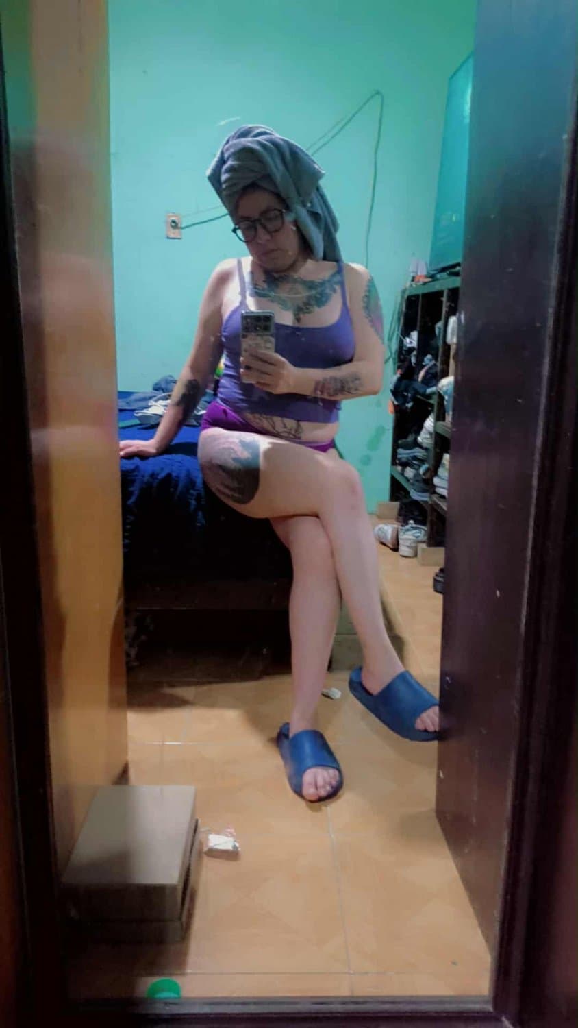 Click to view full size Puti esposa