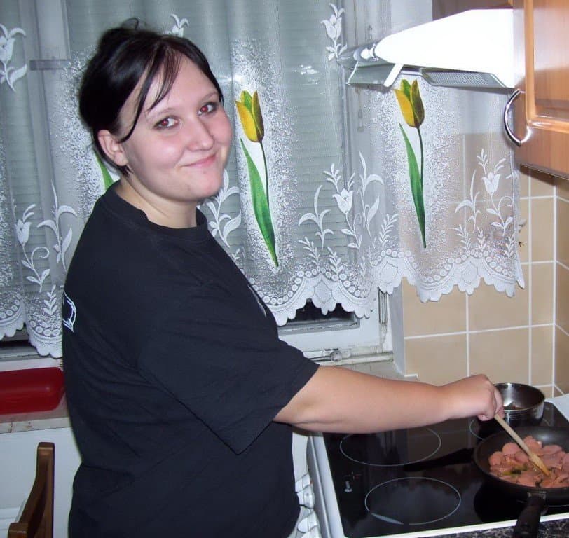 Chubby partner shows us her fat body