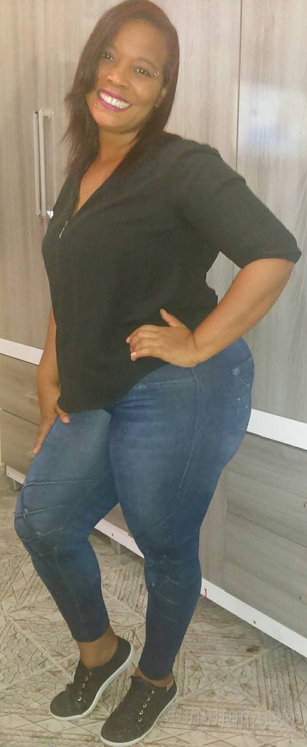 Click to view full size LATINA THICK JUICY CHUNKY SSBBW BIG ASS BOOTY