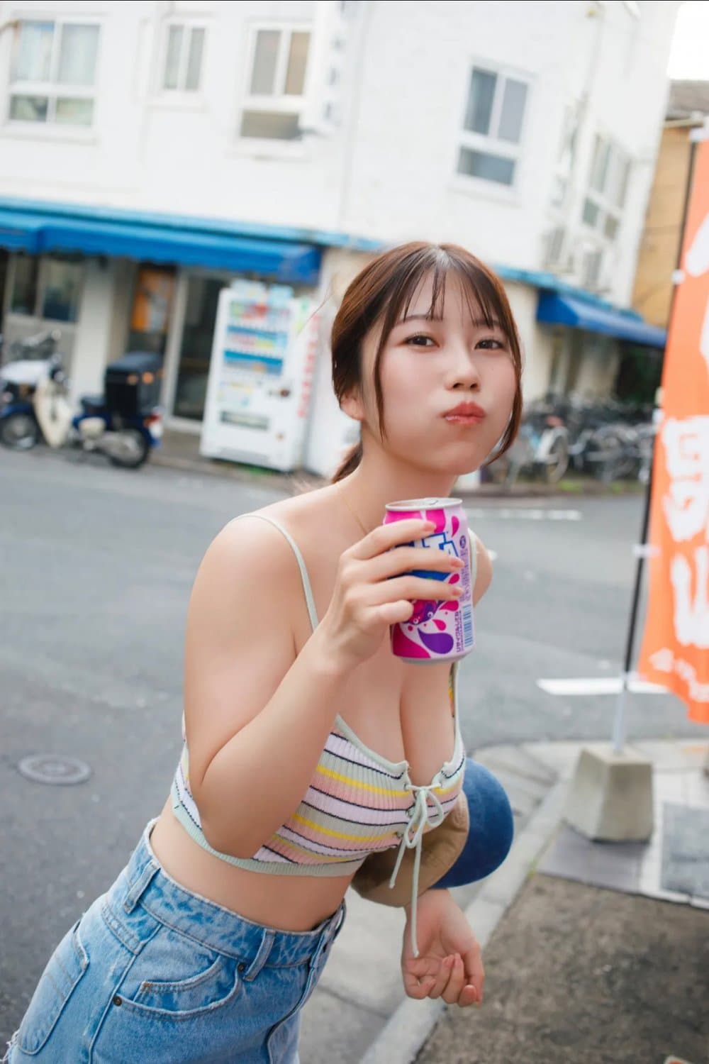 Iori Io - Monthly Girl PHOTOBOOK