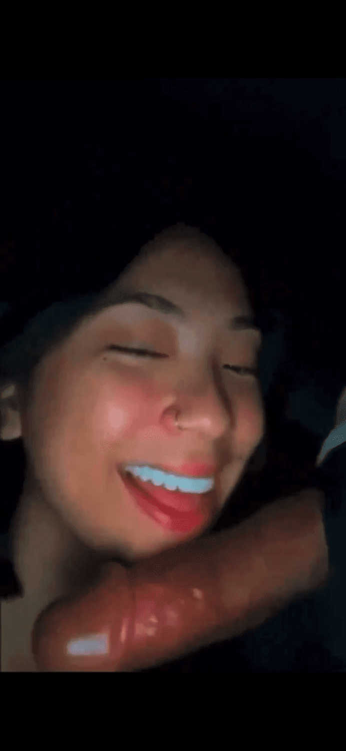 Click to view full size Asian teen sucking bbc