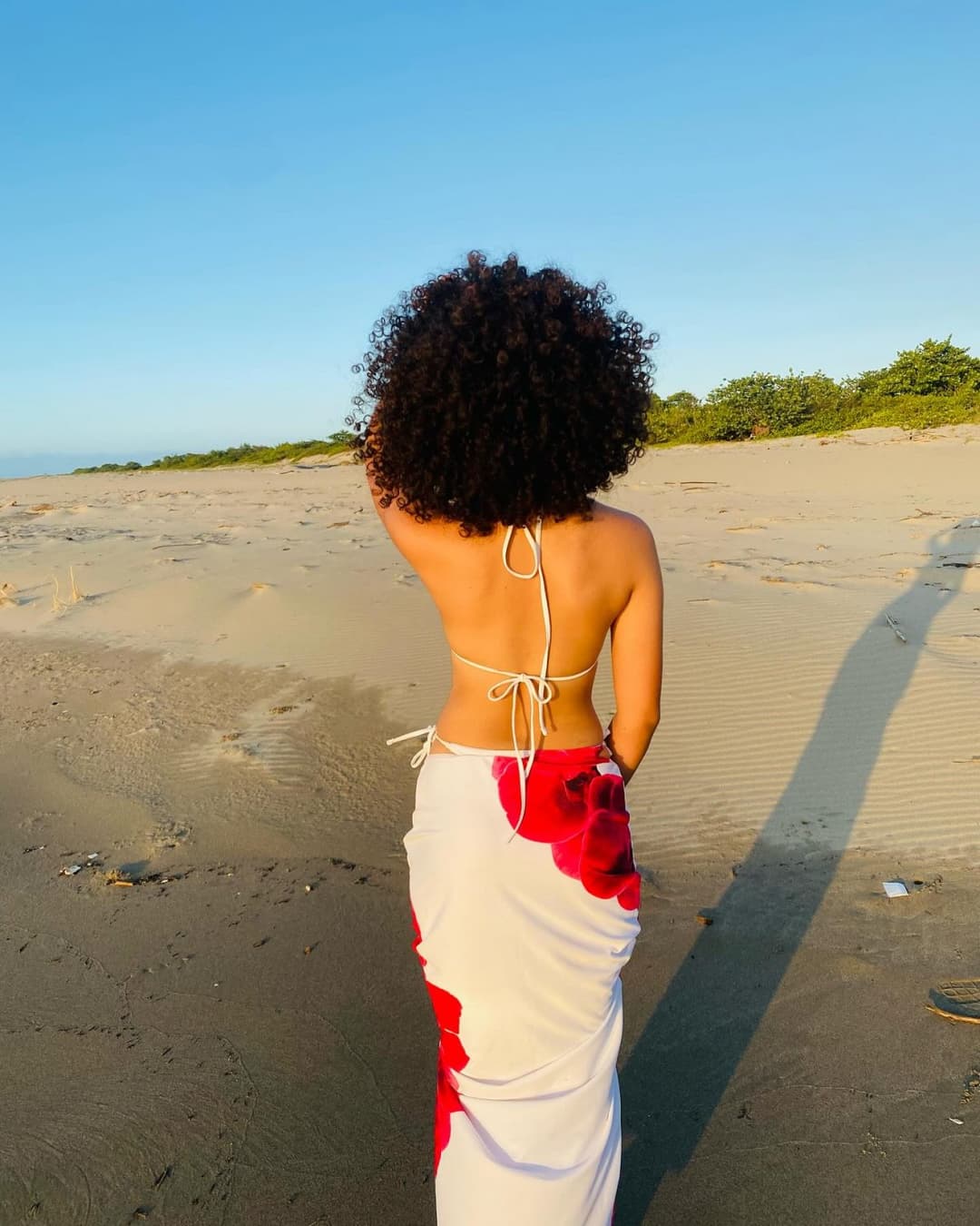 2 PUTAS MORENAS EN BIKINI (DIA 5) 1 DIA 1 PUTA HASTA ENCONTRAR A YADIRA