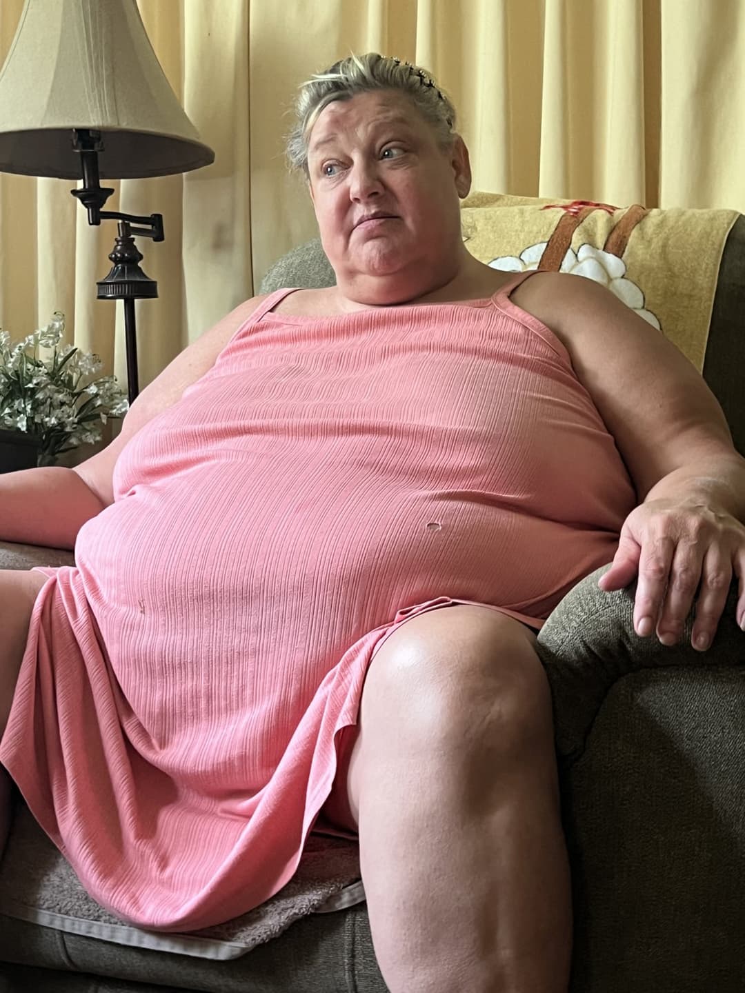 Real ssbbw mom candid too fat to stand and cook but fat enough to fuck