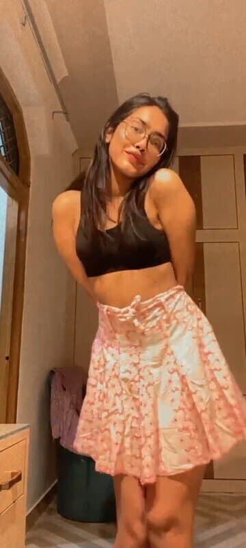 Indian Desi Nerdy Glasses Girl Showing For Boyfriend