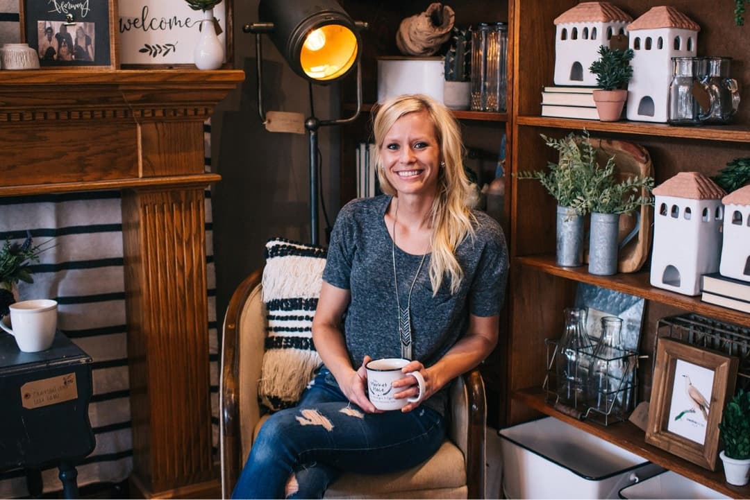 Wonder what made Jaime, Stephanie, and Heather happier. Iowa States bowl win or flashing for G G W