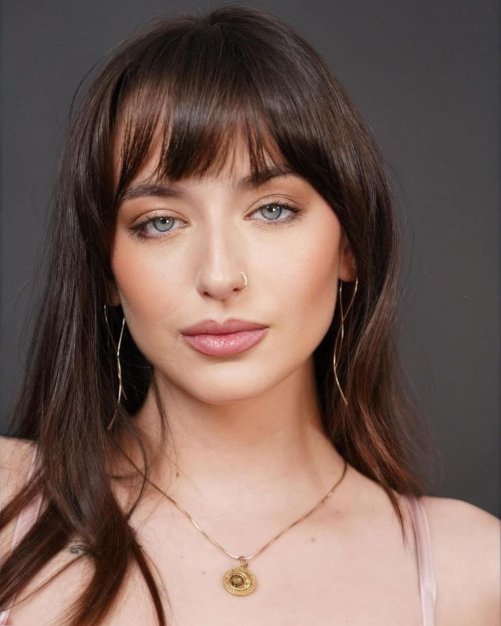 Click to view full size Lana Smalls