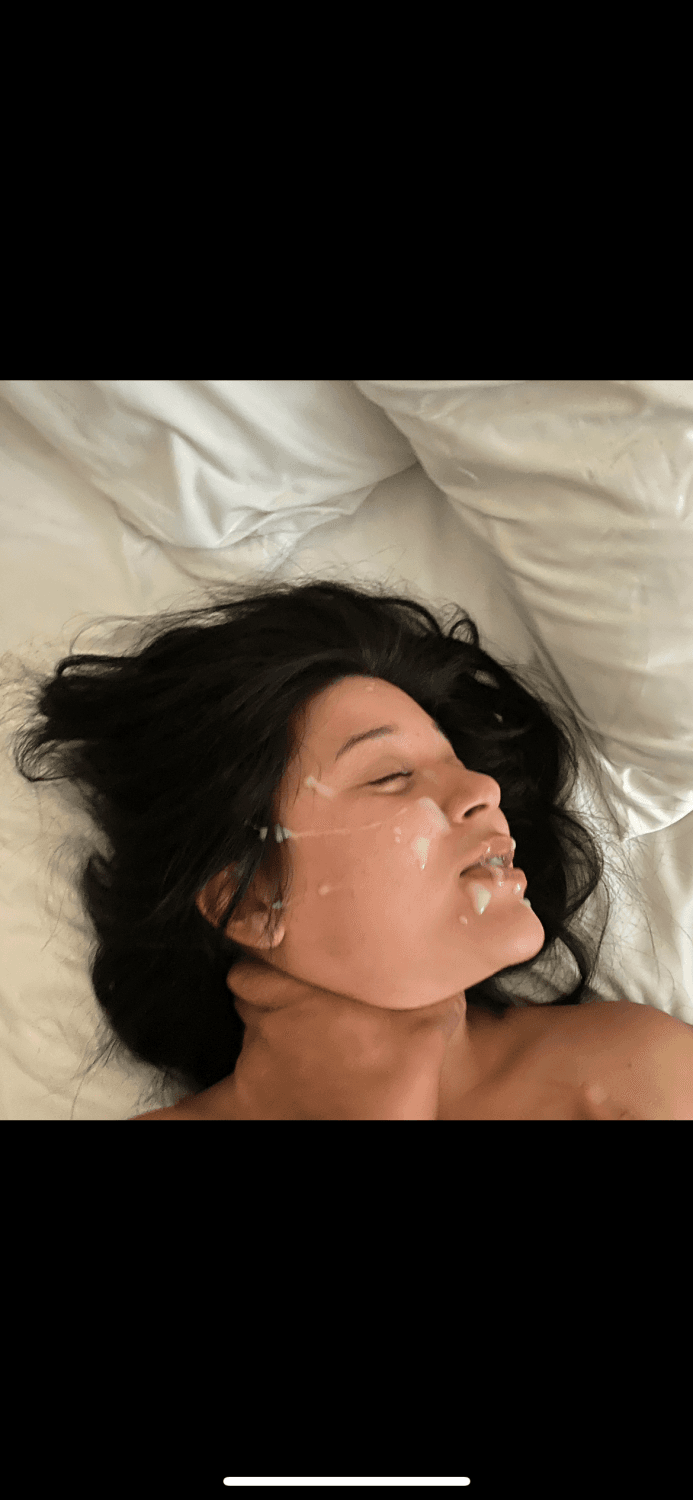 Click to view full size PREGNANT LATINA SINGLE MOM OF 2 LOVES ASSHOLE PLAYED WITH