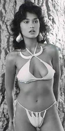 Actress Tia Carrere is your Asian dream woman. This curvy biracial retro celeb is a natural beauty