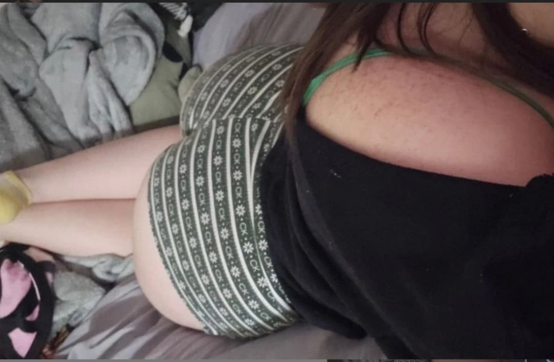 Come worship her big soft tits!