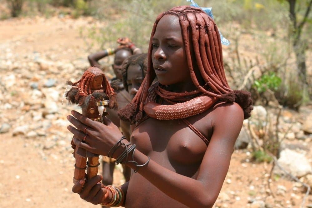 African tribal women