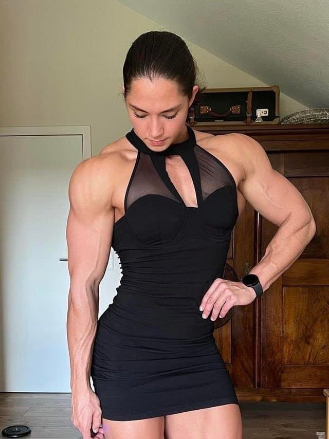 Let Muscle Mommy Vladislava Dominate You And Milk Your Cock
