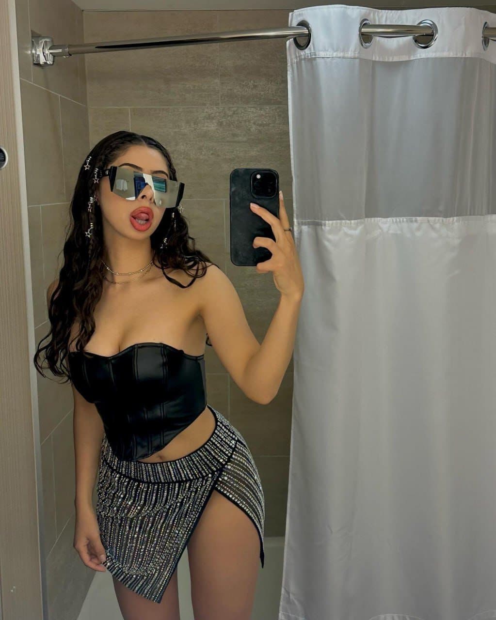 Slutty Latina Teen Gets Pumped By Cock Until Massive Squirt