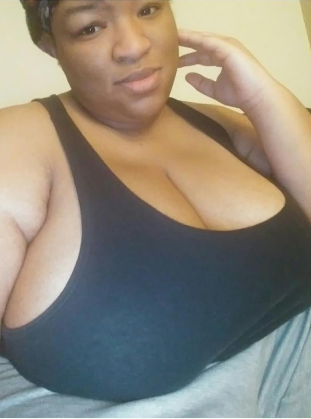 My friend unique loves to hold me while I suck those plump juicy titties and kiss her plump lips