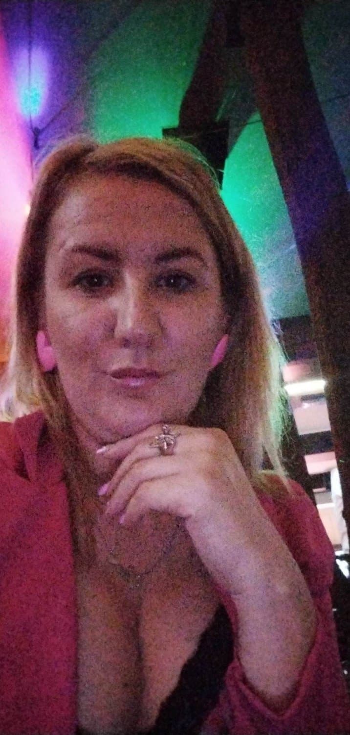 Shy kinky slut loves getting it !!