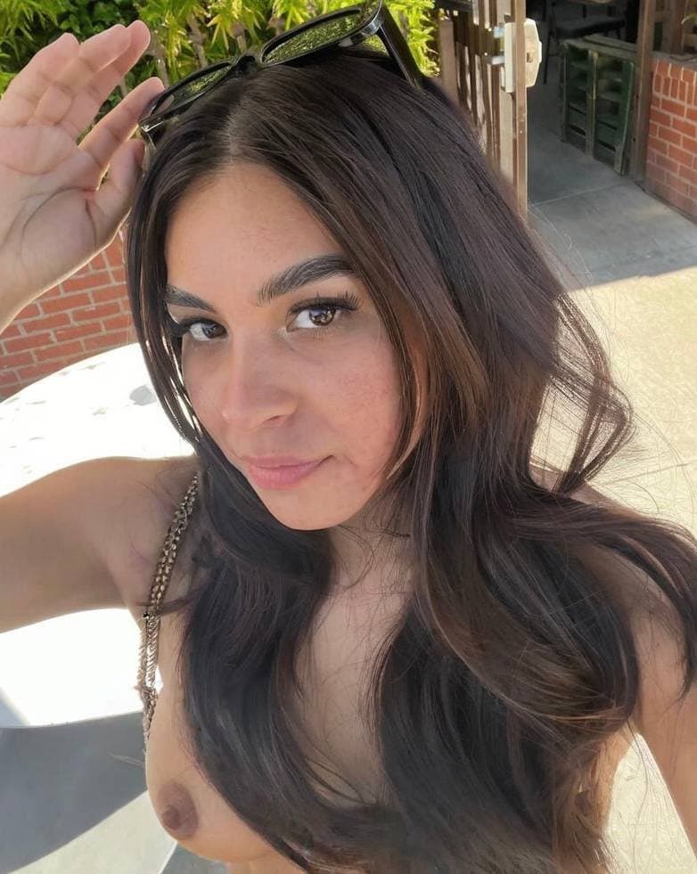 I need my tits sucked..