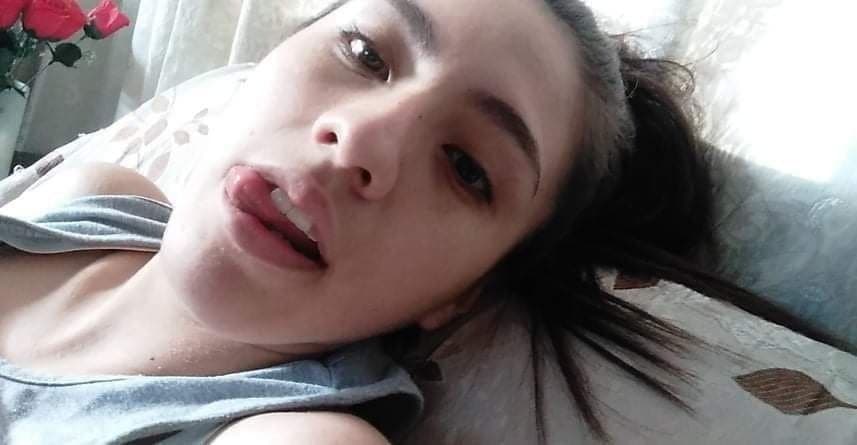 Rica flaquita exhibida por cornudo ??