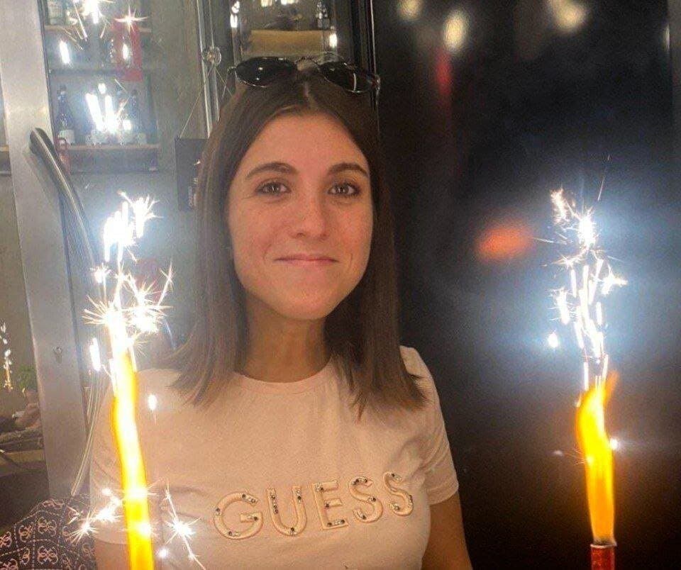 25 y/o Italian Loves Anal