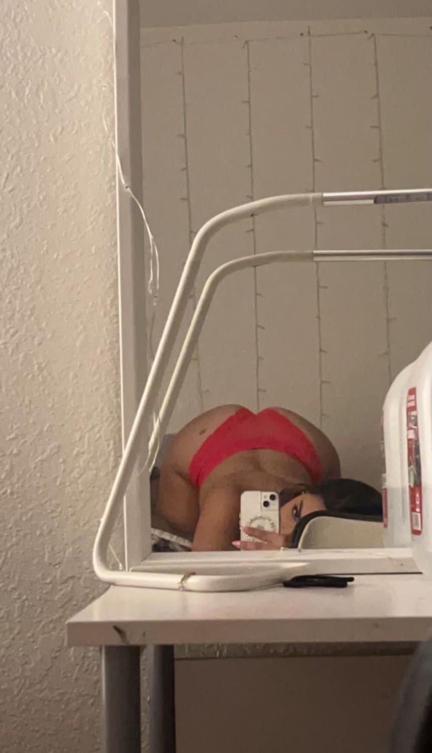 Sluts first week in college