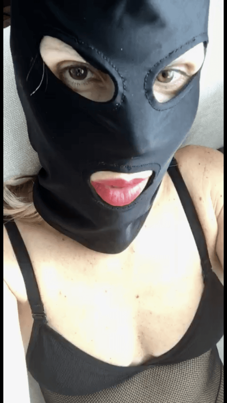 My First Post! Mi Primer Post! Anastasia HotWife! Esposa Loba Selfie Lover Real Amateur MILF