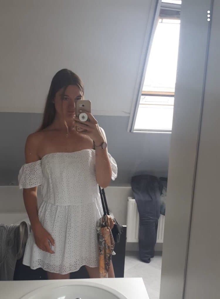 OMG - Charlie is a webslut now...