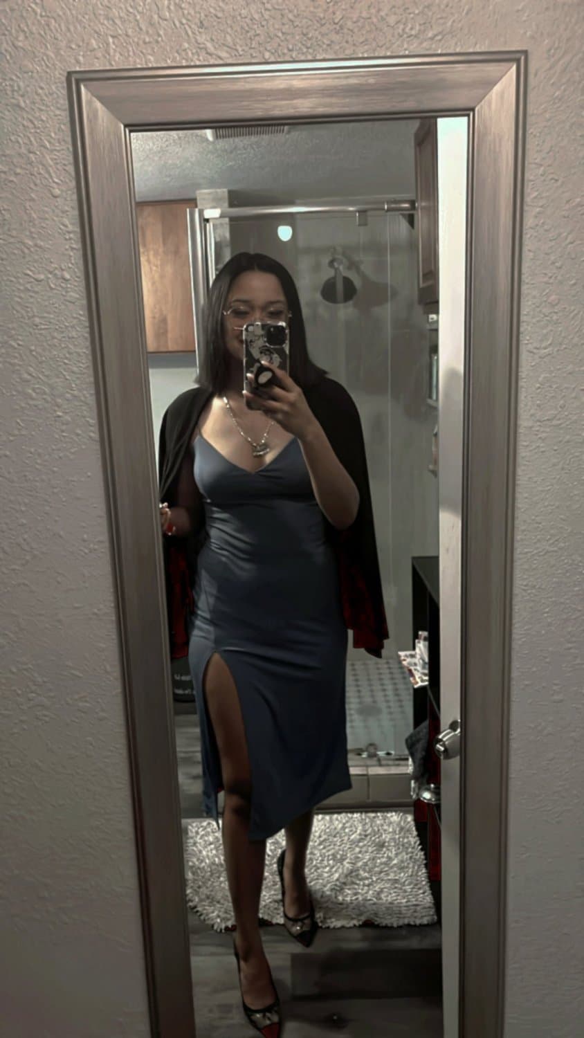 Click to view full size Ex coworker .. shes a lil freak who has a breeding kink