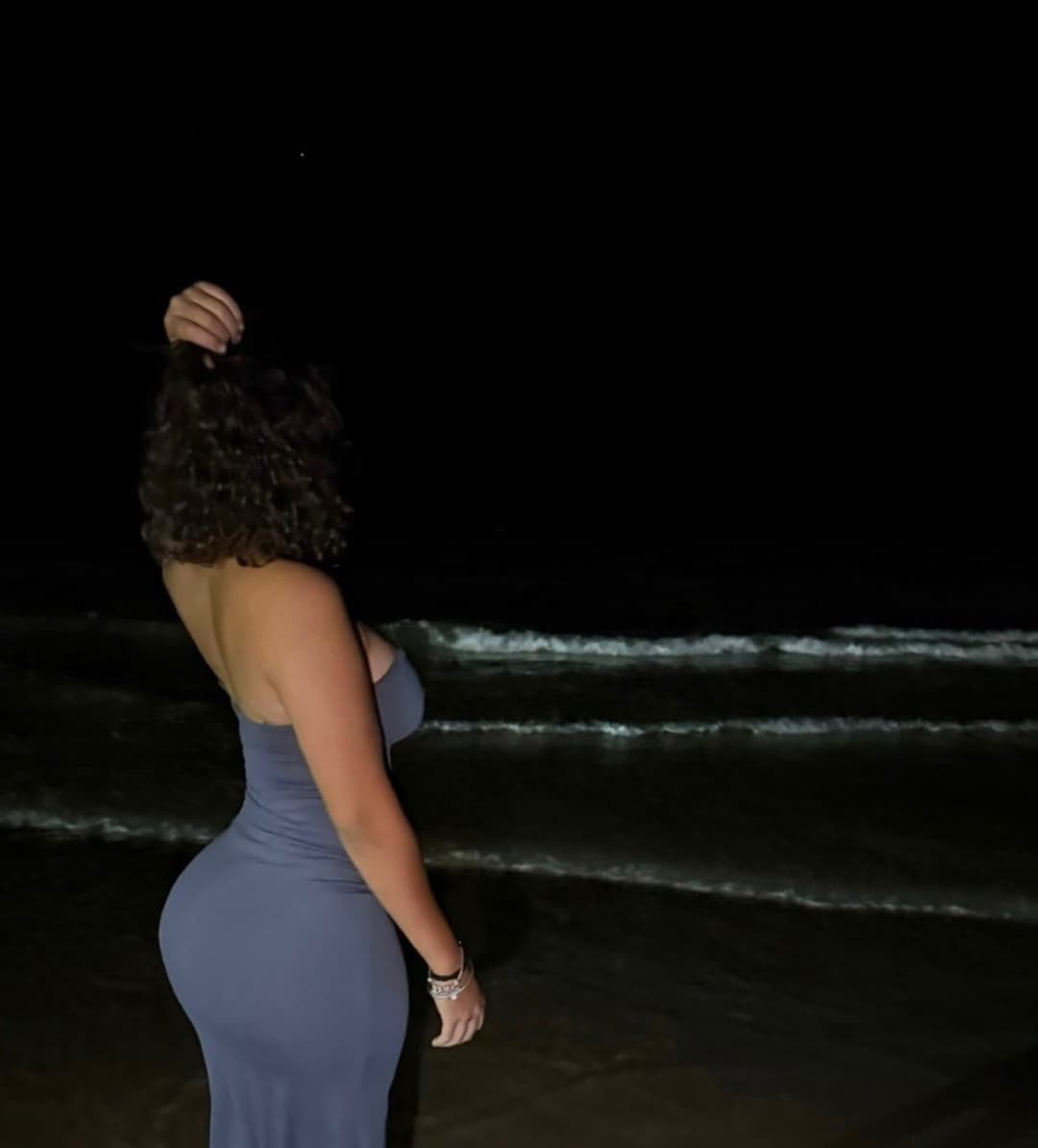 Brown girl for white bulls, come talk about my sister or try your luck.Kik is aussiebetaboy5