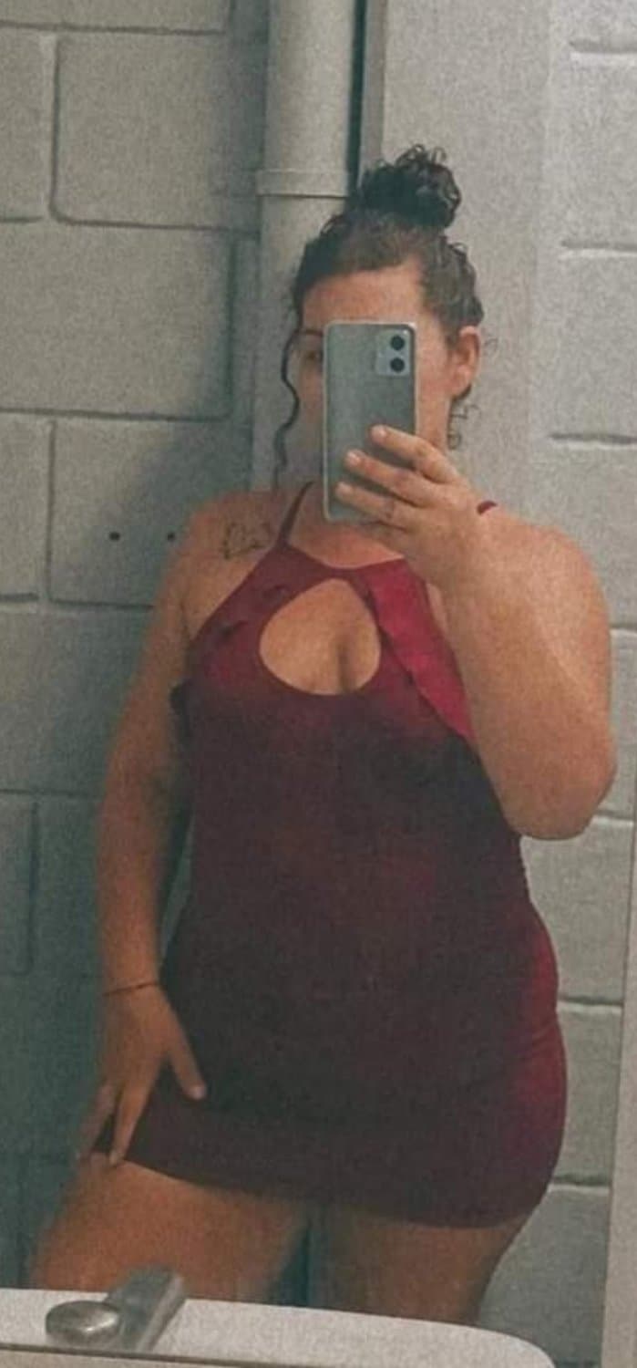 Click to view full size Esta puta me vende contenido exclusivo?maría