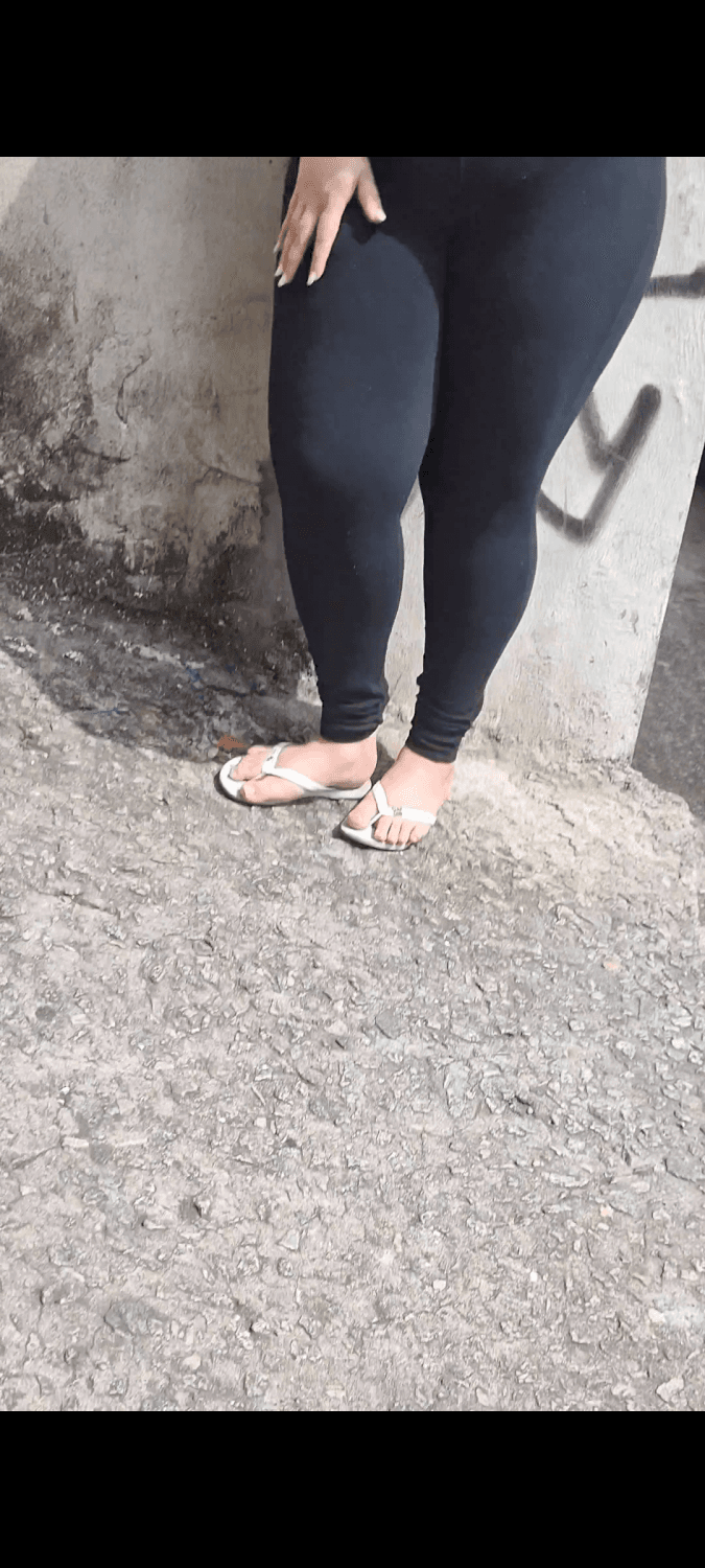 Gordinha gostosa ( Cara de safada que goza dando o cuzão) + Bônus -Gostosa do rabo lindo de legging.