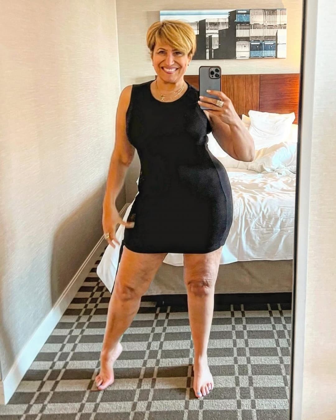 Thick Gilf flight attendant 3