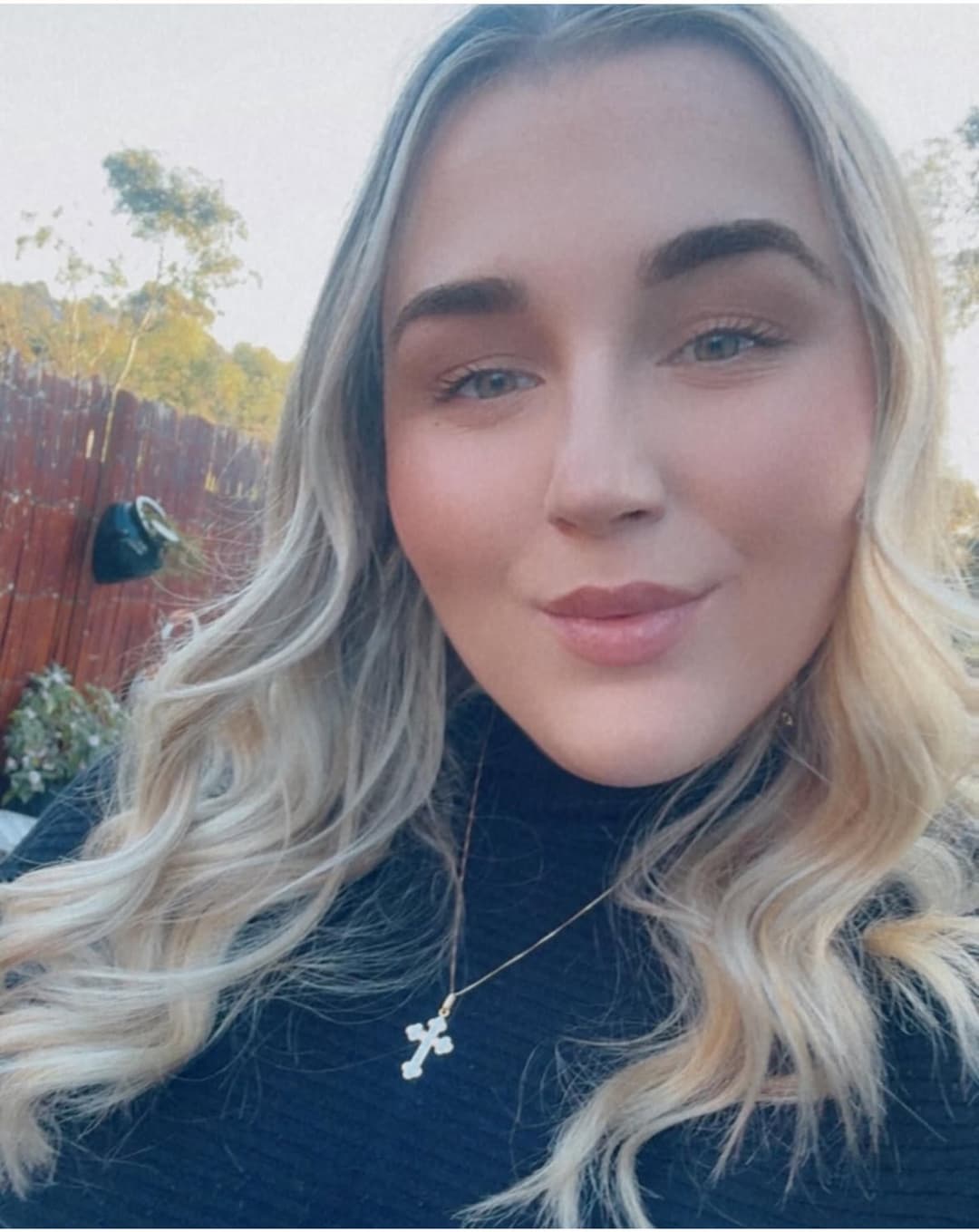 Kik fitfunseeker to discuss this blonde Aussie bbw and her fuckable face and DSLs. Tribs, edits, cap