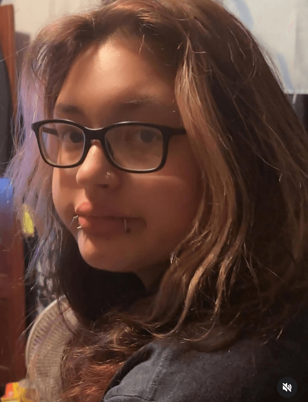 Mom pissed because "Ethan"broke up with her "saggy tits" teenage daughter.? Pics of Mom included.