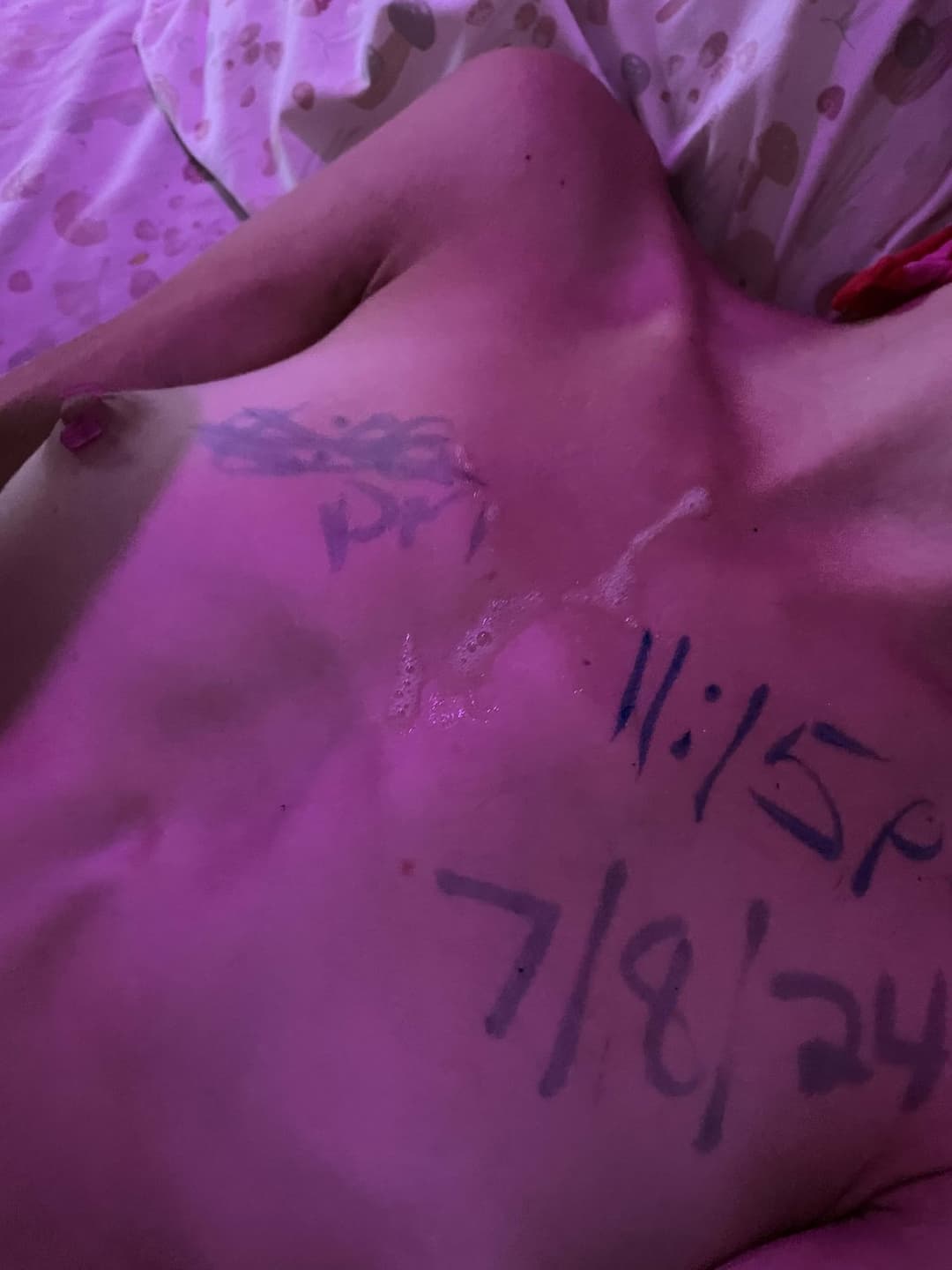 Mxnicpxiedreamwhxre tied up by her bf