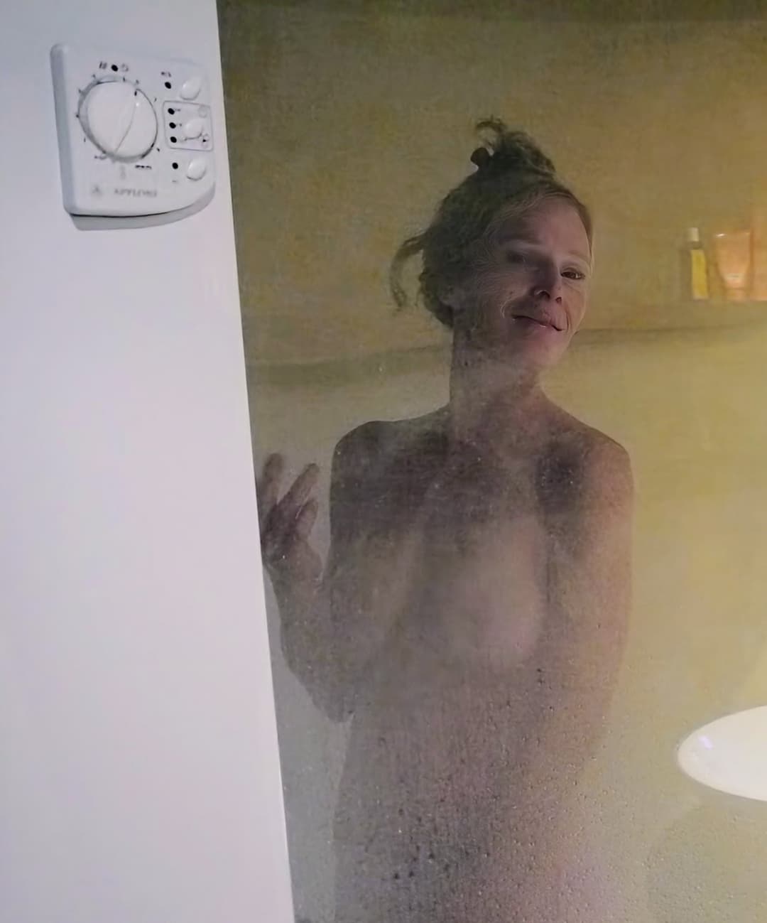 Ginger shower time!? ? ?