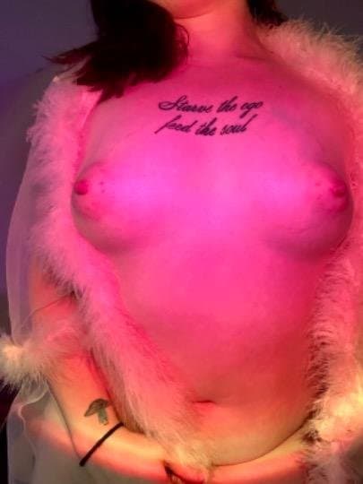 Ashley Drains Solo Thot