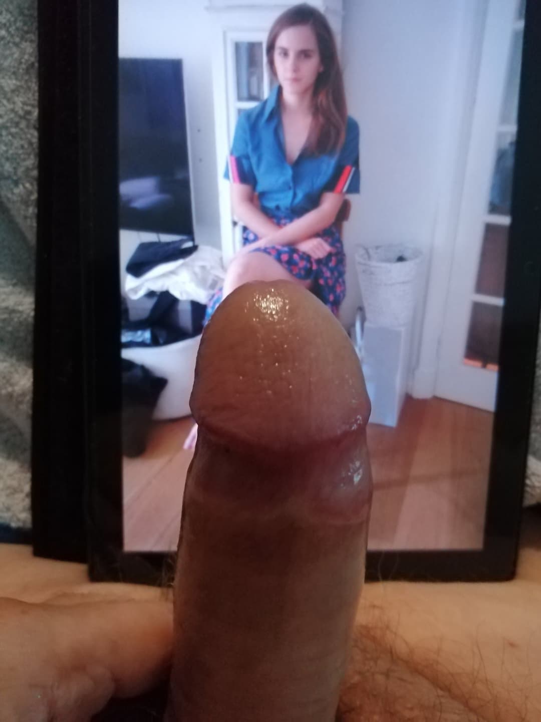 Emma Watson dick pics 1, my cock is so hard for her, rub your cock to Emma please.