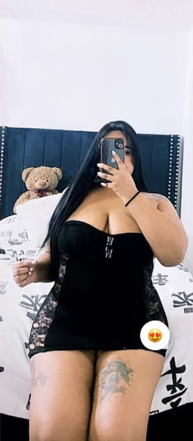 esa chica latina Vanesa Charlotte 027 esta muy hermosa y muy porno?????????