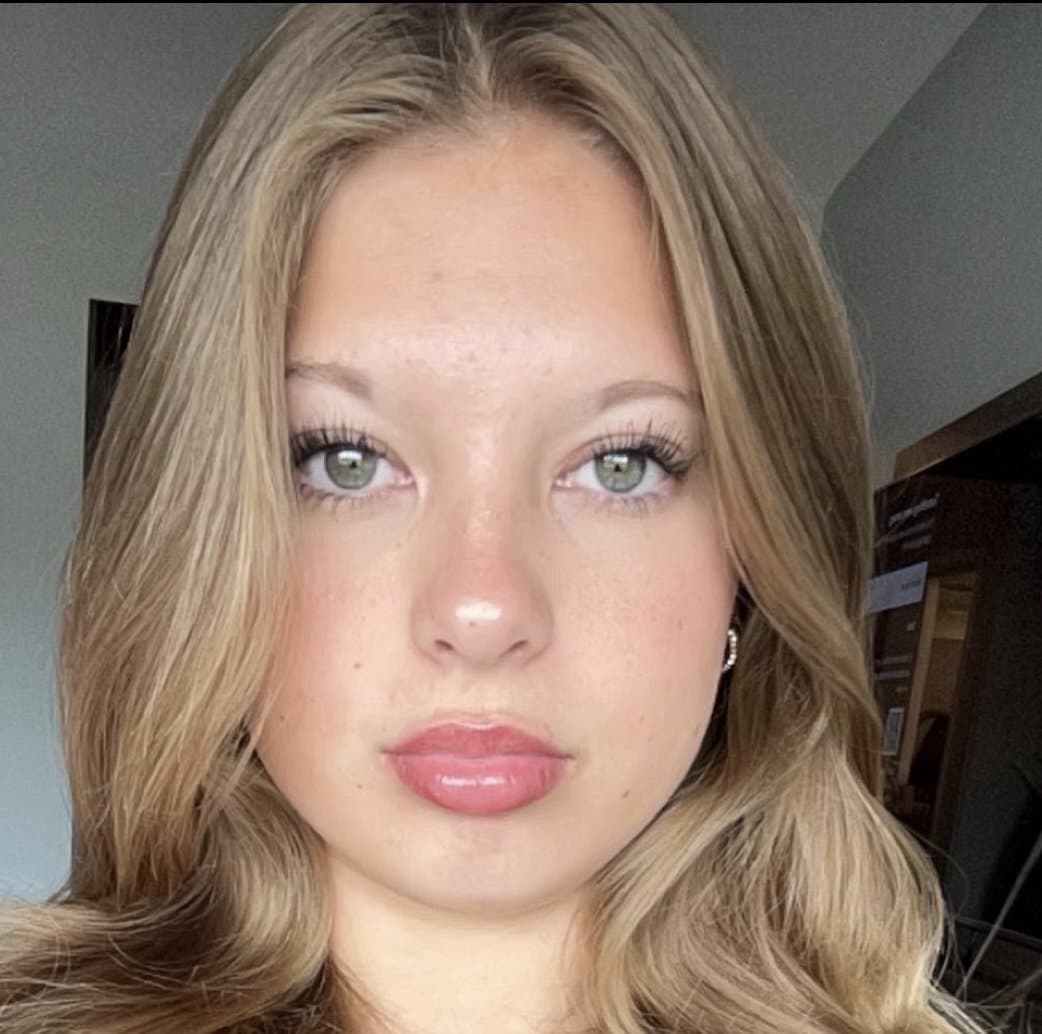 Click to view full size Brenna! - IRL Friend!